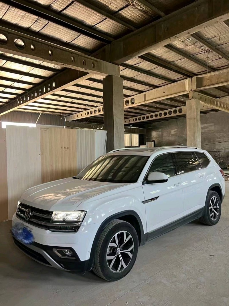 保定17年大众途昂3