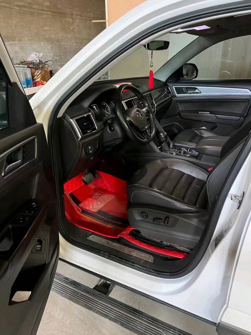 保定17年大众途昂7