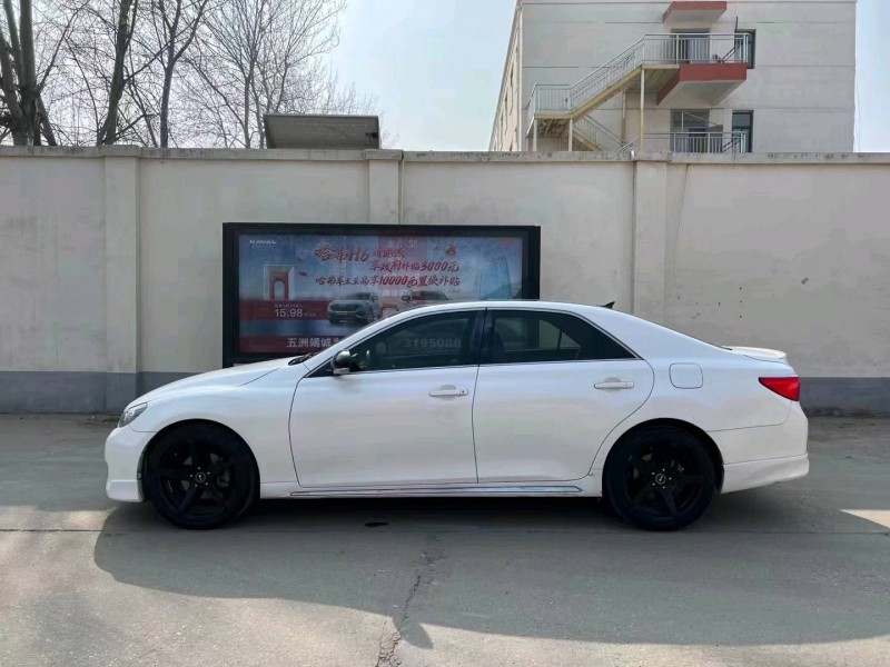 保定12年丰田锐志4