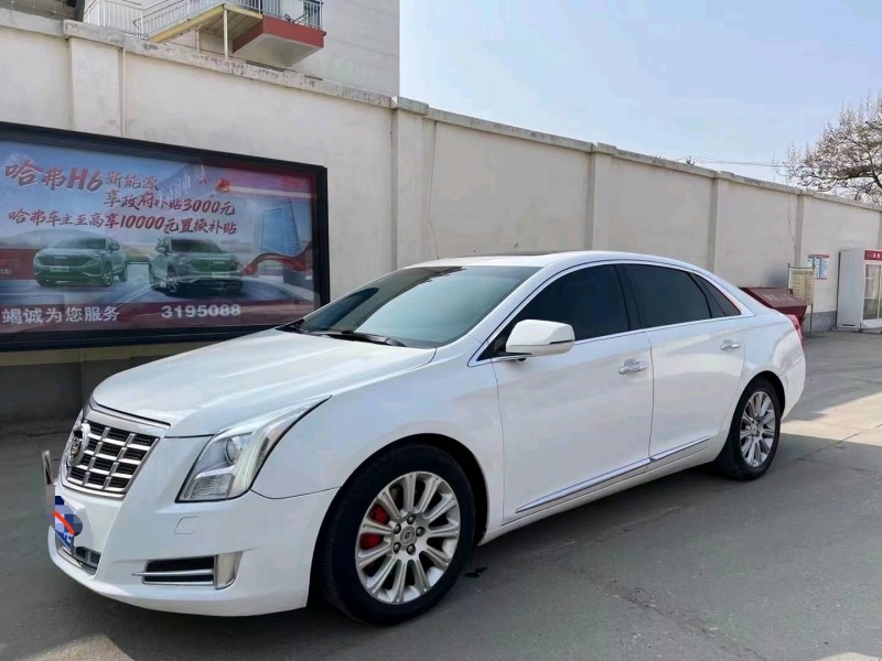 保定13年凯迪拉克XTS3