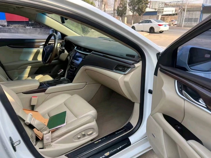 保定13年凯迪拉克XTS9