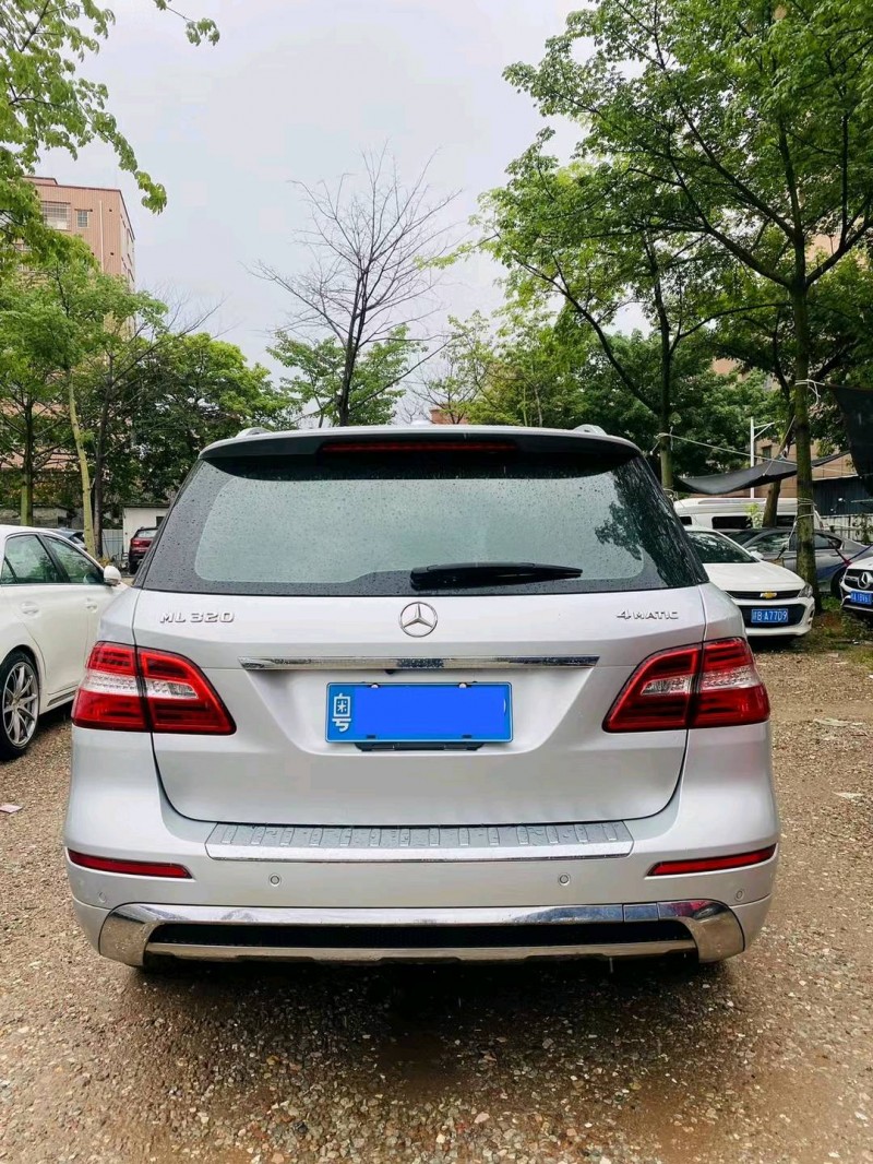 广州14年奔驰ML9