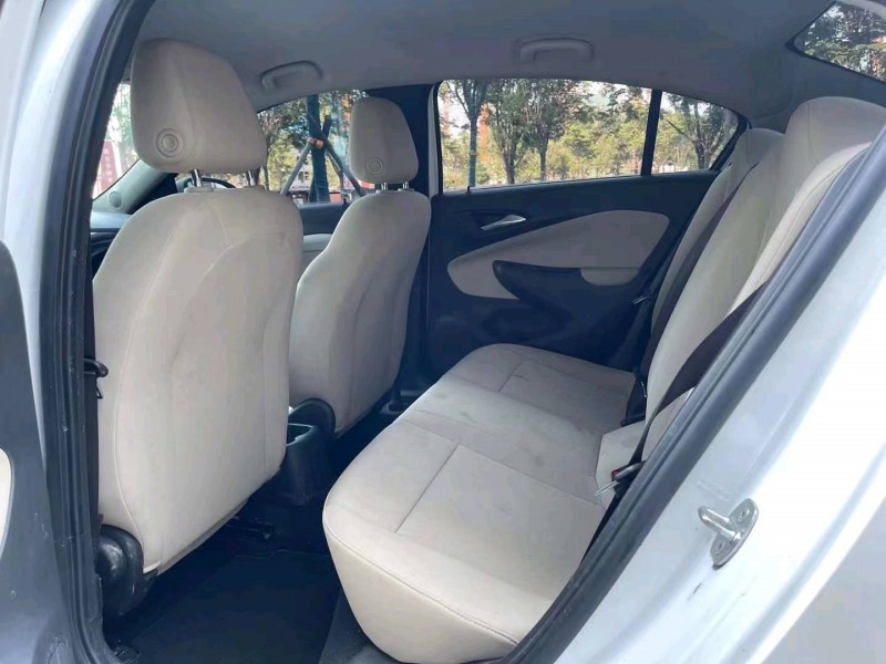 枣庄20年别克凯越7