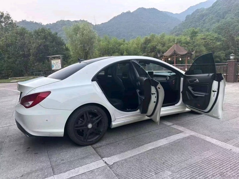 嘉兴16年奔驰CLA4