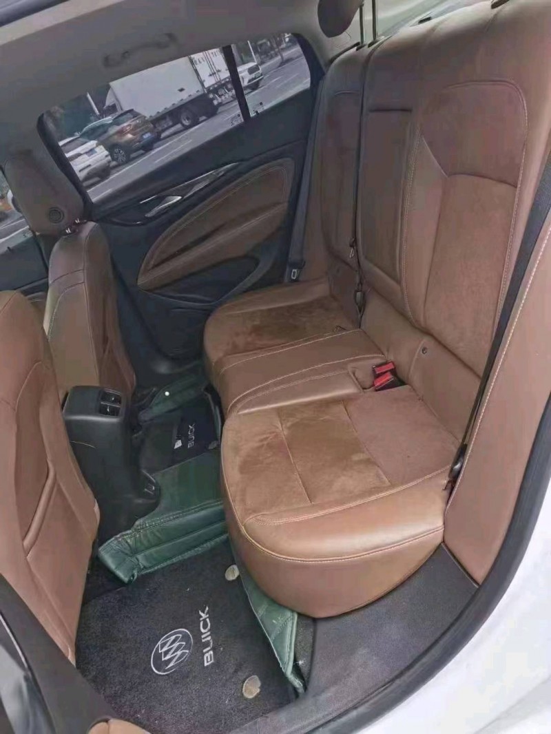 淮南19年别克君威5