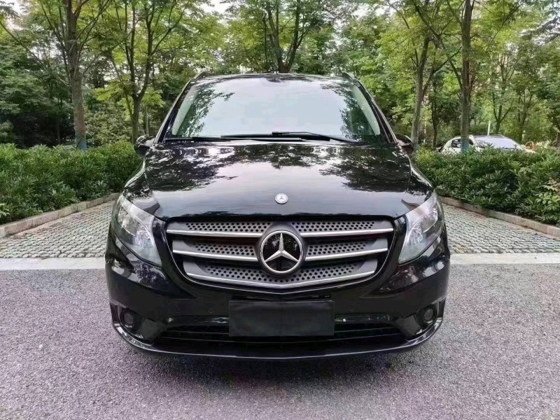 淮南19年奔驰威霆1