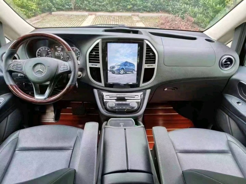 淮南19年奔驰威霆6