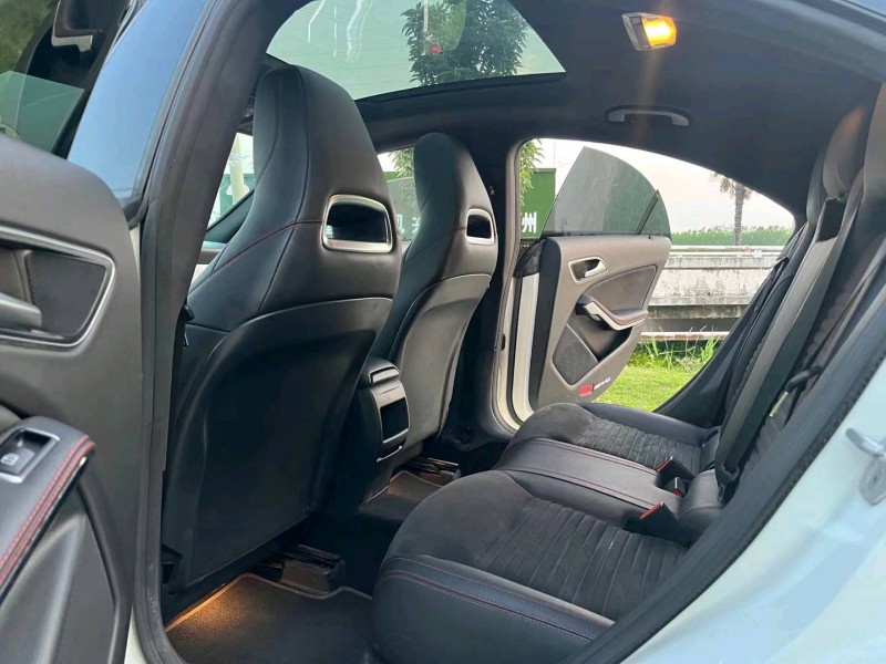 徐州17年奔驰CLA6