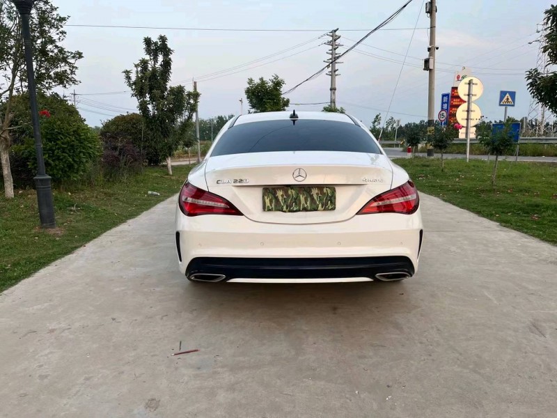 徐州17年奔驰CLA9