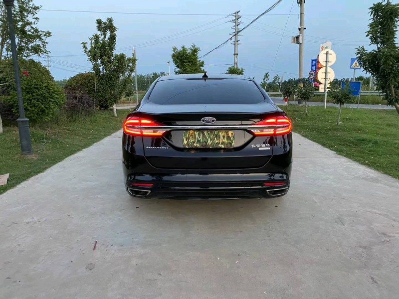 徐州17年福特蒙迪欧9