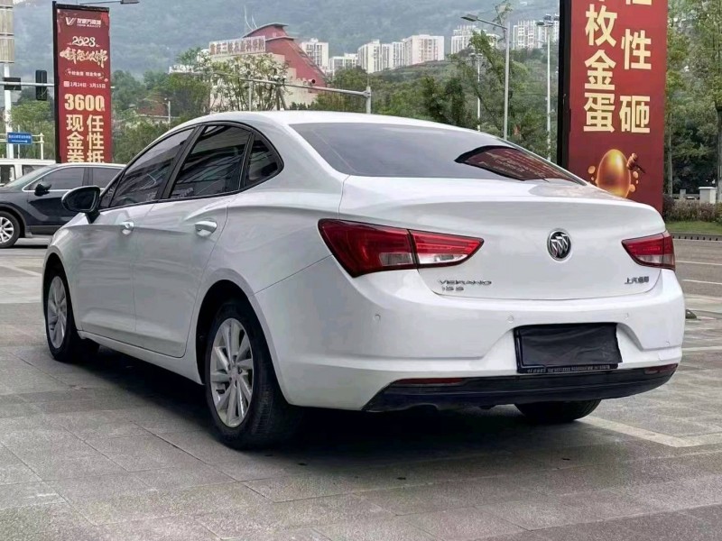 重庆18年别克威朗9
