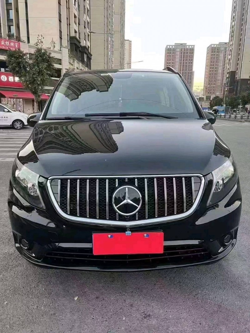 重庆20年奔驰威霆1