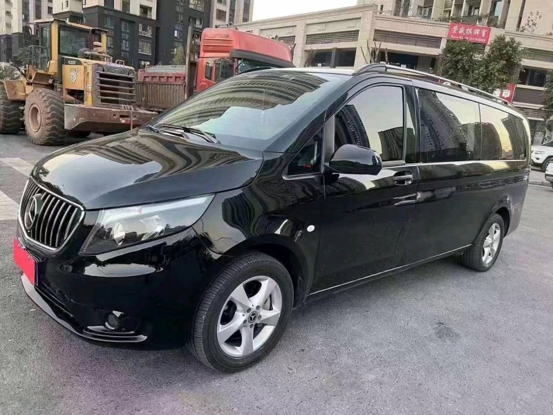 重庆20年奔驰威霆5