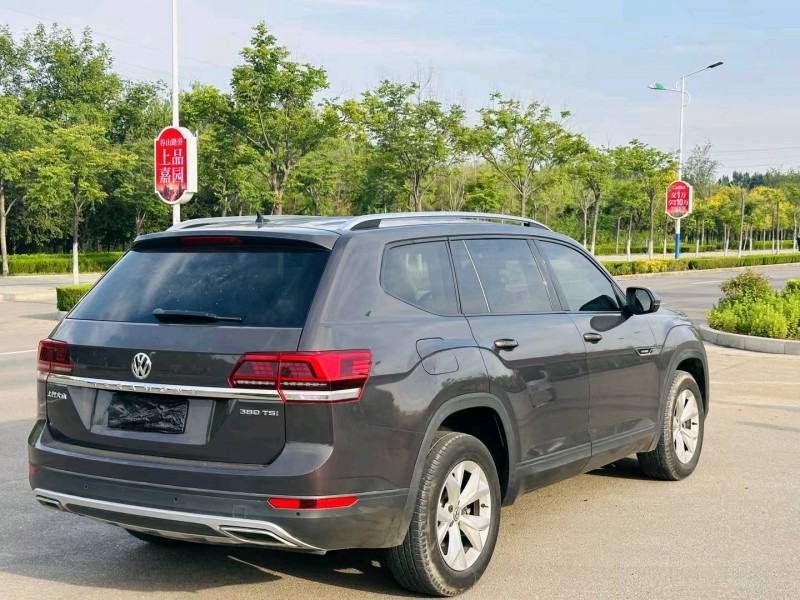 济南18年大众途昂4