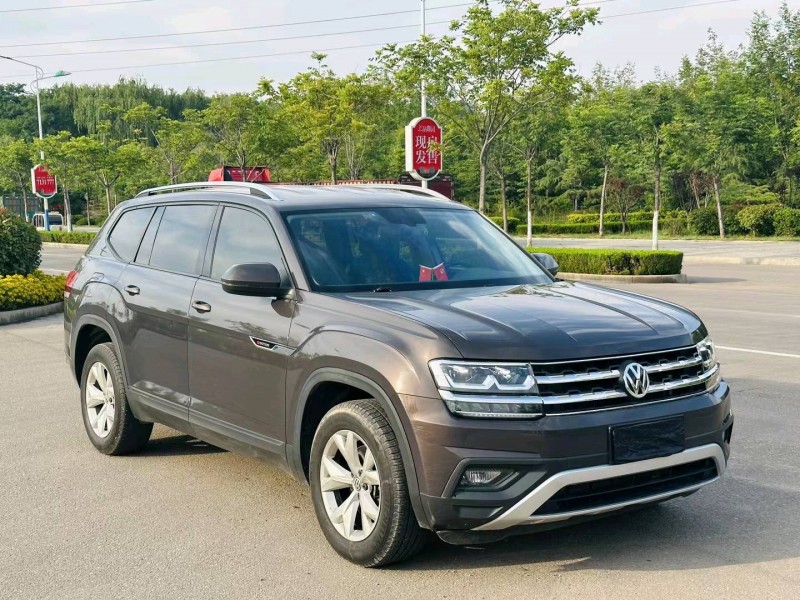 济南18年大众途昂8