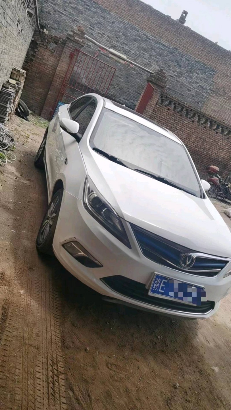 枣庄17年长安汽车逸动2