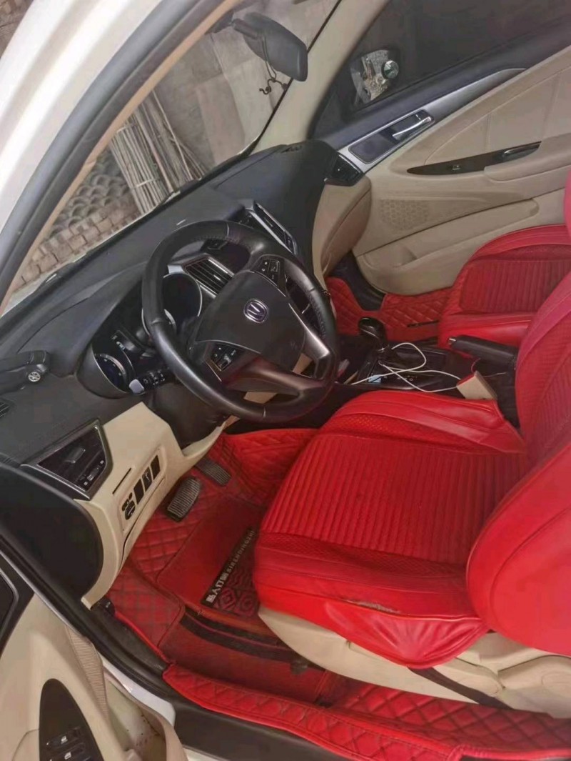 枣庄17年长安汽车逸动3