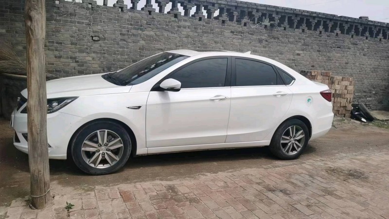 枣庄17年长安汽车逸动5