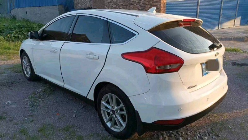 梧州17年福特福克斯9