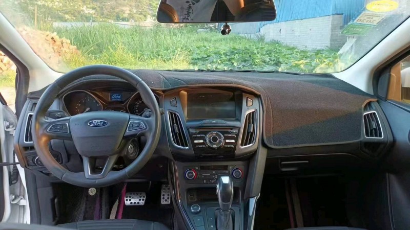 梧州17年福特福克斯8