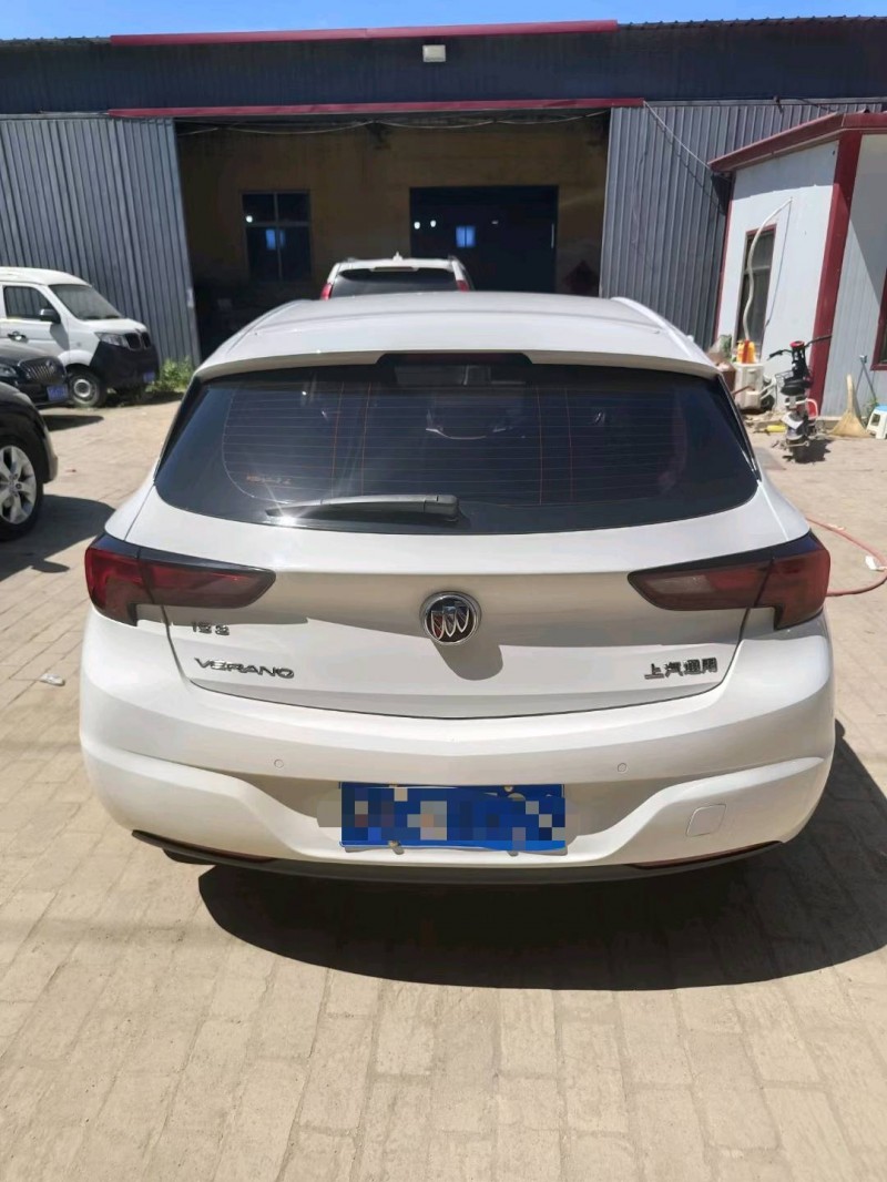 保定18年别克威朗9