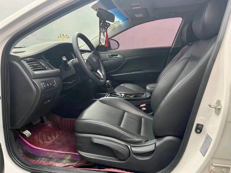 成都18年现代名图6