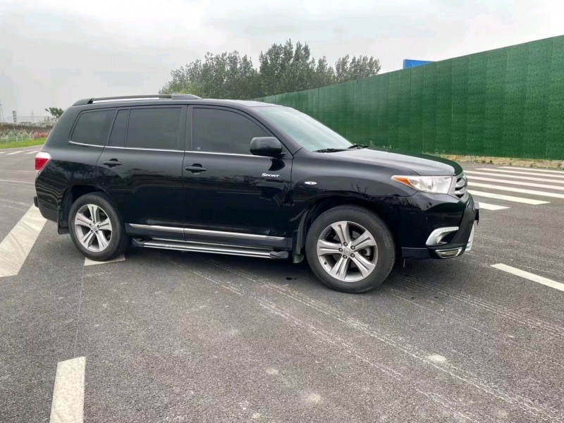 保定13年丰田汉兰达4