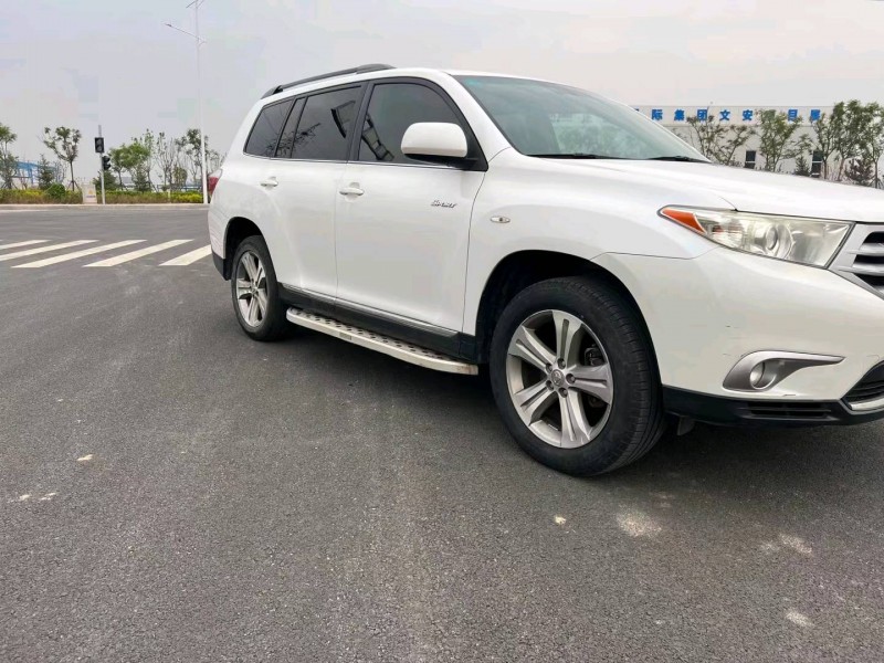 廊坊13年丰田汉兰达3