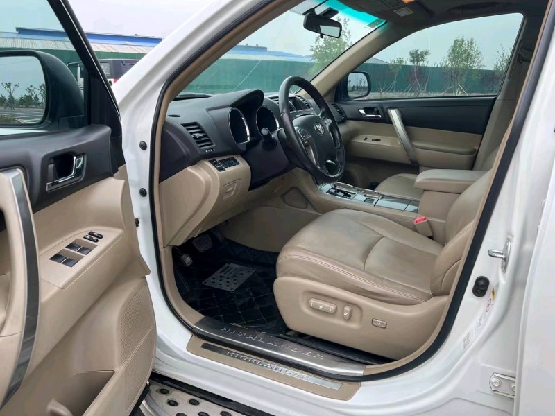 廊坊13年丰田汉兰达7