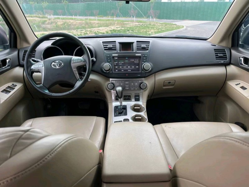 廊坊13年丰田汉兰达8