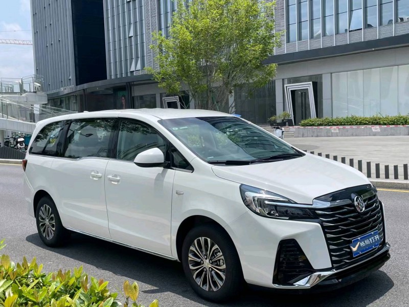 广州23年别克GL82