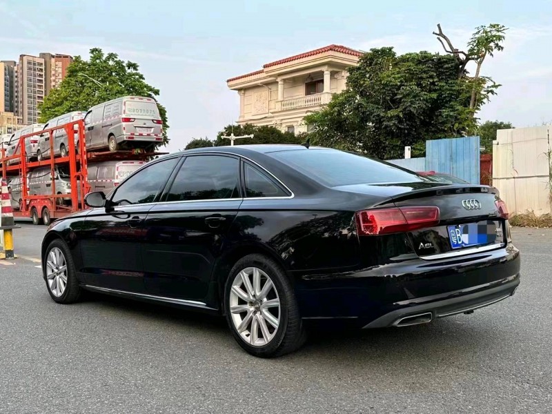 深圳18年奥迪A6L8