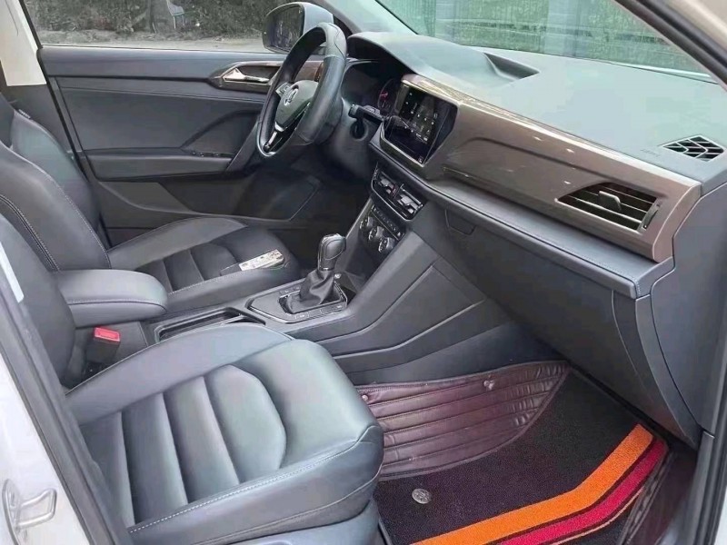 济宁20年大众途岳4