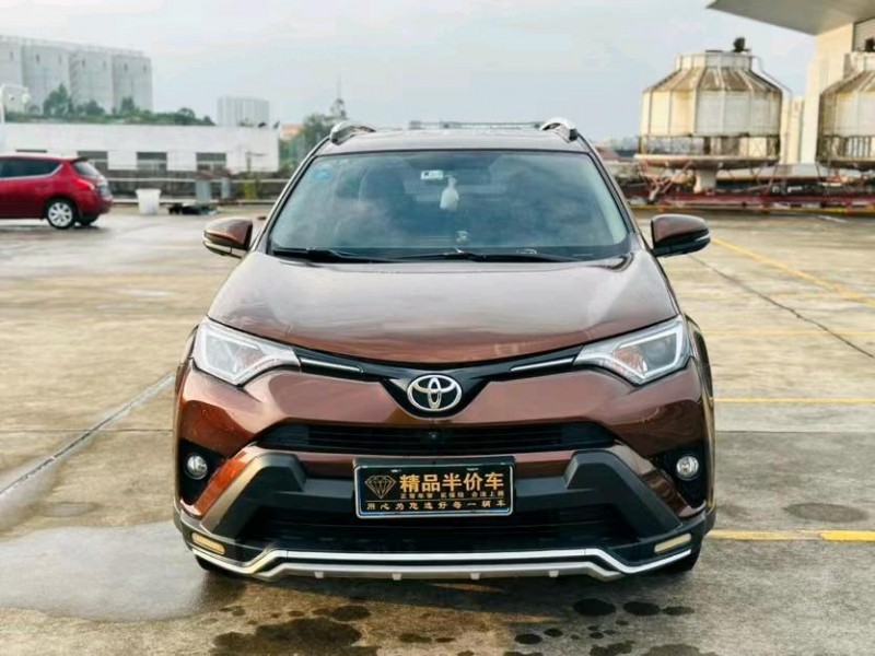 东莞17年丰田RAV4荣放1