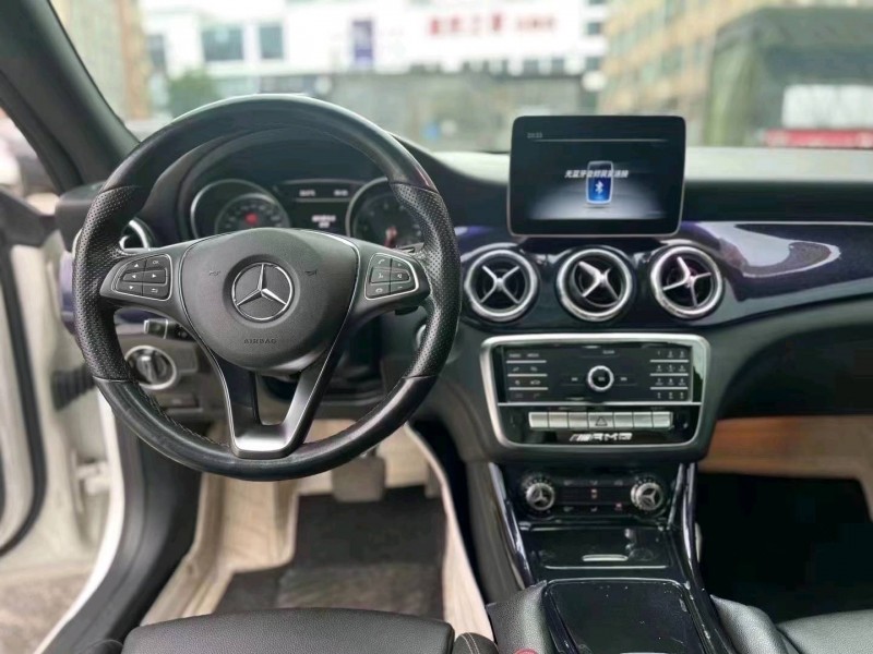 广州18年奔驰CLA8