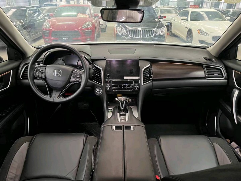 济宁18年本田冠道6