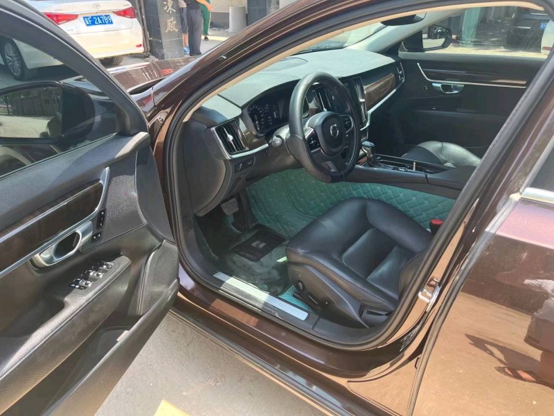 保定18年沃尔沃S907