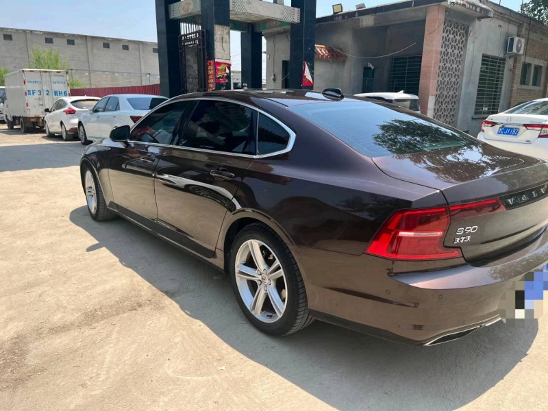 保定18年沃尔沃S906