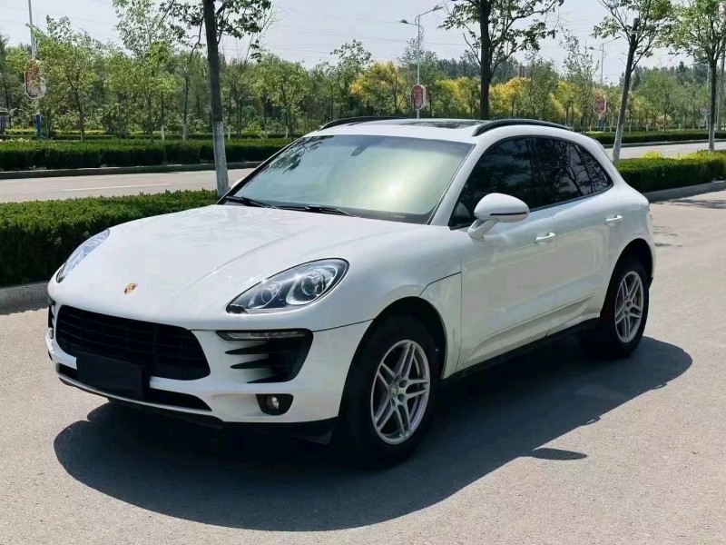 东营16年保时捷Macan2