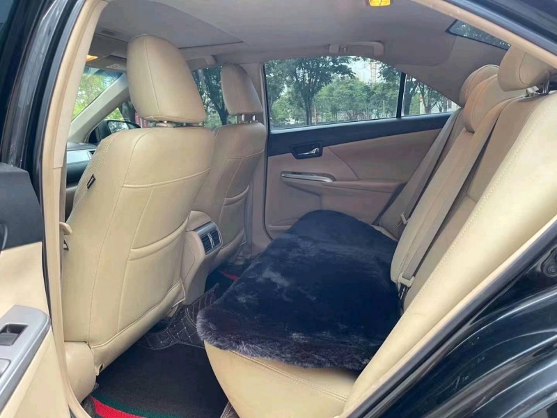 济宁12年丰田凯美瑞4