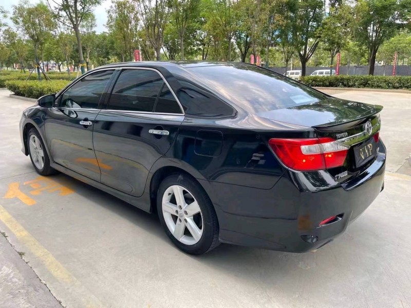 济宁12年丰田凯美瑞7