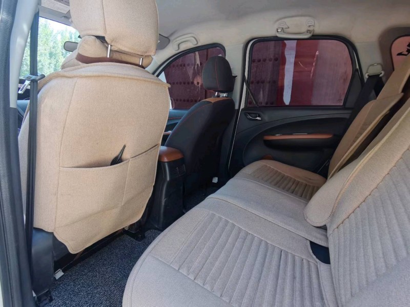 保定15年东风景逸5