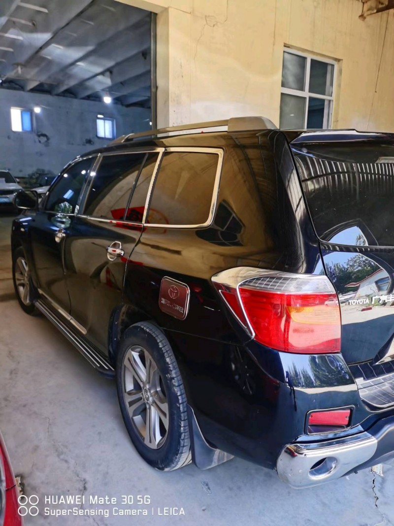 保定11年丰田汉兰达8