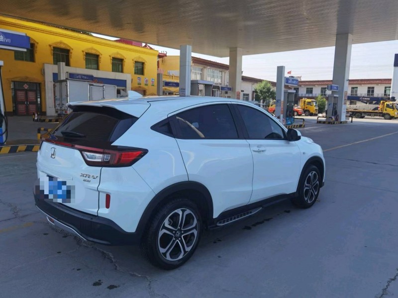 保定18年本田XRV8