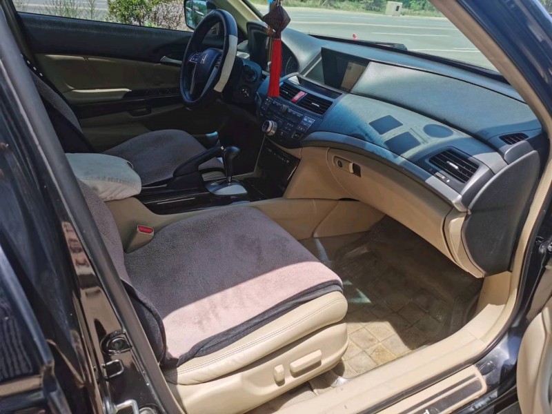 保定09年本田雅阁5