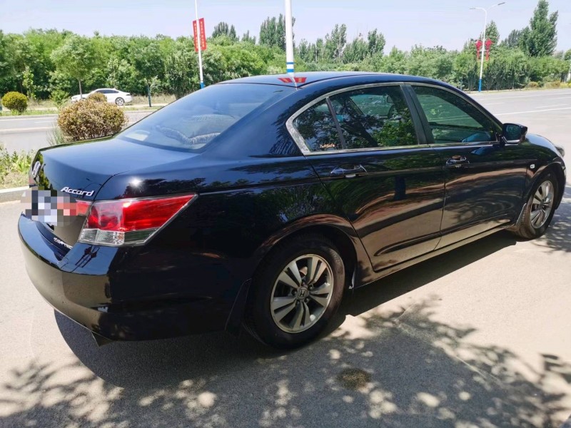 保定09年本田雅阁7