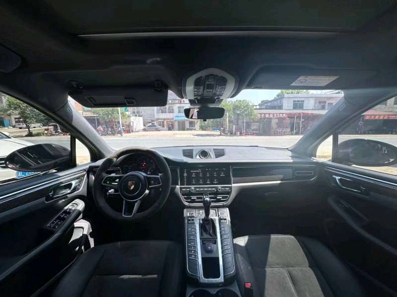 衡阳21年保时捷Macan2