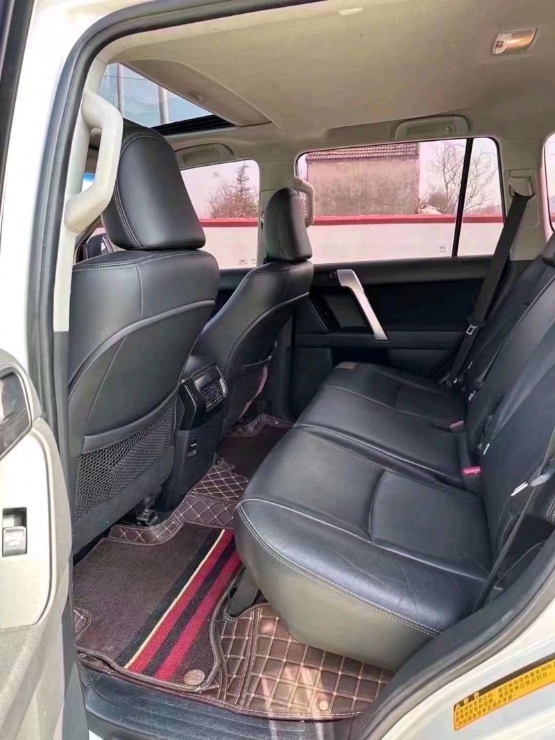 枣庄17年丰田普拉多6