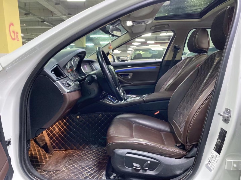 成都16年宝马5系6