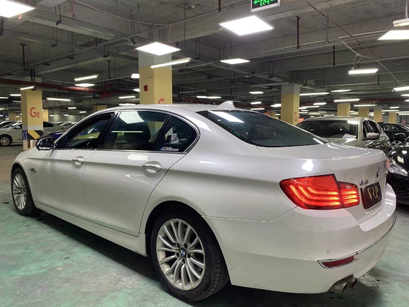 成都16年宝马5系7